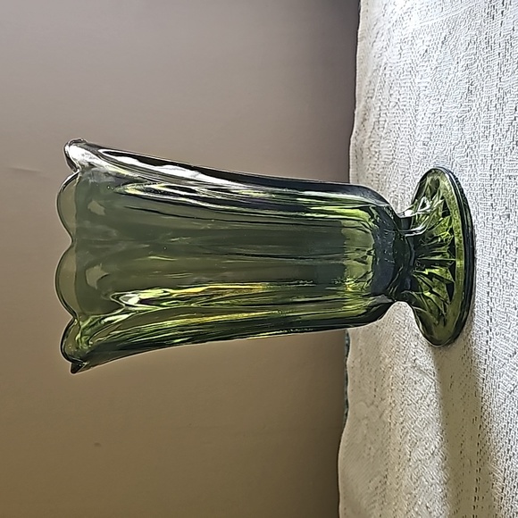 Vintage Avocado Green Footed Glass Vase - Picture 2 of 7